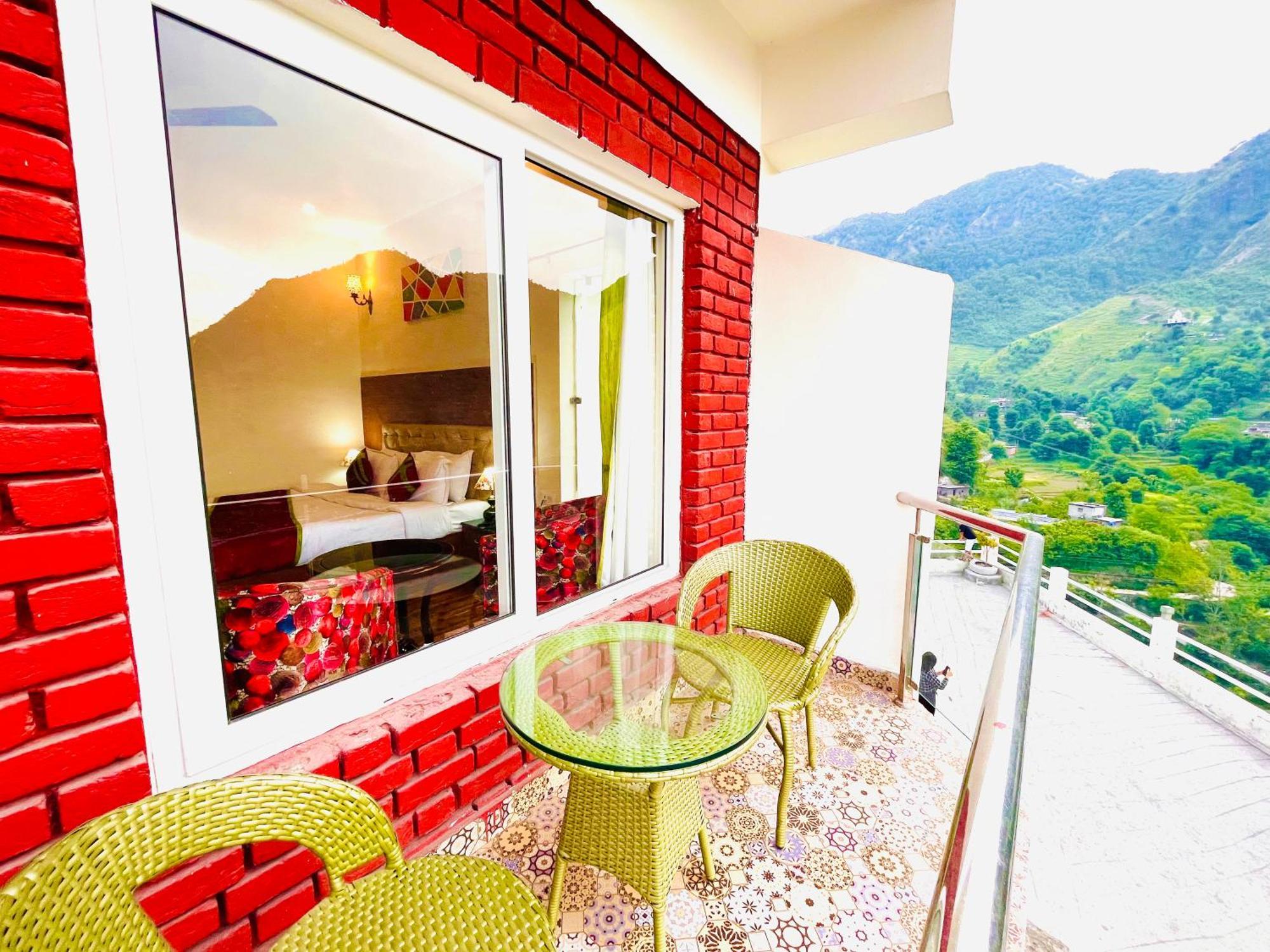 The Kempty Osasis - A Boutique Resort With Scenic Mountain View In Mussoorie Esterno foto
