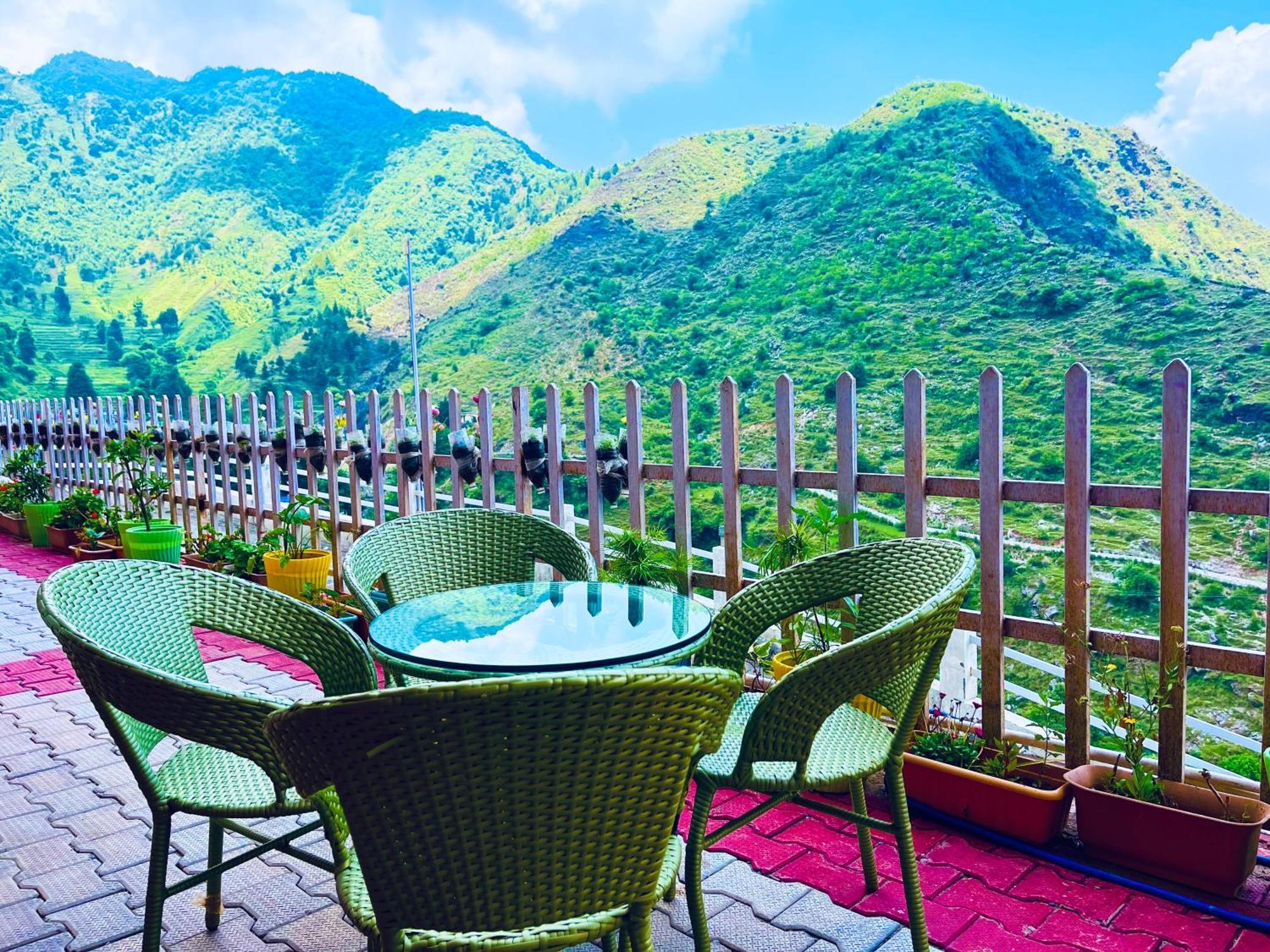 The Kempty Osasis - A Boutique Resort With Scenic Mountain View In Mussoorie Esterno foto
